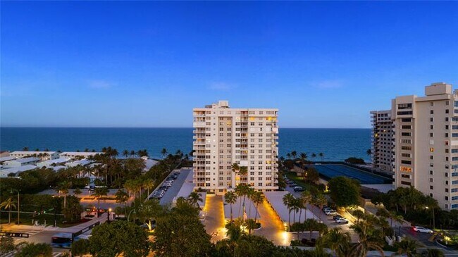 Foto del edificio - 5200 N Ocean Blvd