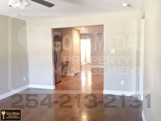 Building Photo - 1017 S 9th St