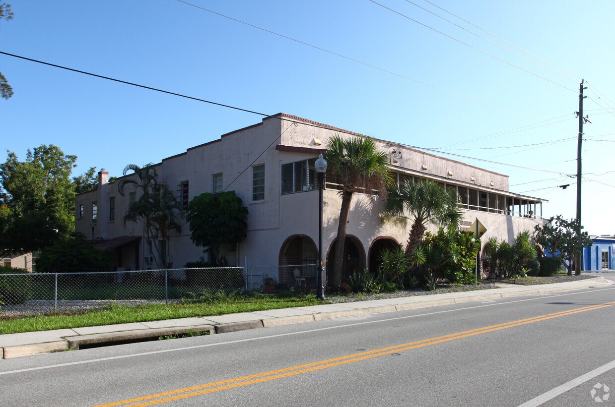 Foto del edificio - Kenmar Apartments