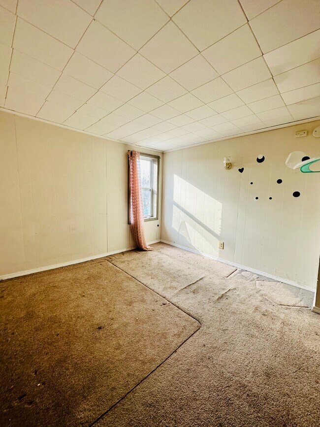 Building Photo - 24 Haller Ave