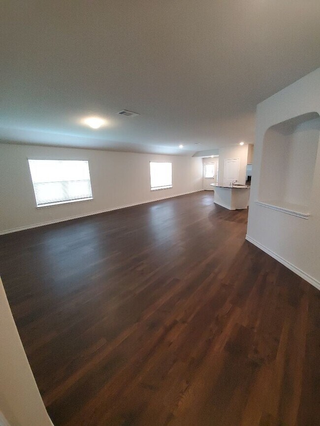 Foto del edificio - Newly Built Home in the Red River Ranch Ne...