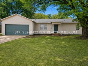 Building Photo - 3733 Columbine Dr