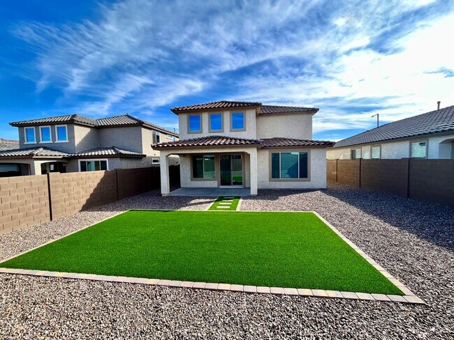 Foto del edificio - Home in Litchfield Park at Canyon Views! 2...