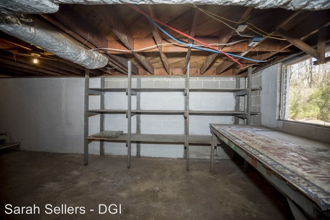 Foto del edificio - 836 Martinwood Ln