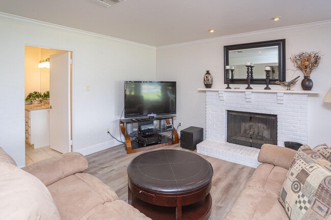 Building Photo - 77319 Rhode Island Ct