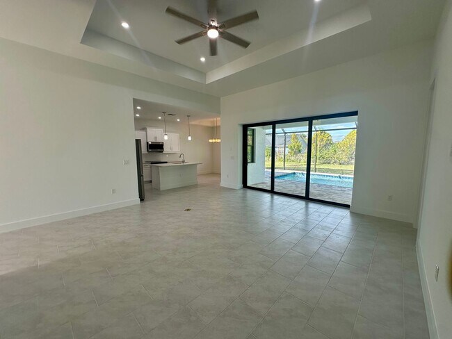 Foto del edificio - Brand New Cape Coral POOL Home- Available Now