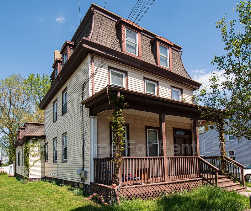 211 Front St Unit 3, Fieldsboro, NJ 08505 Condo for Rent in