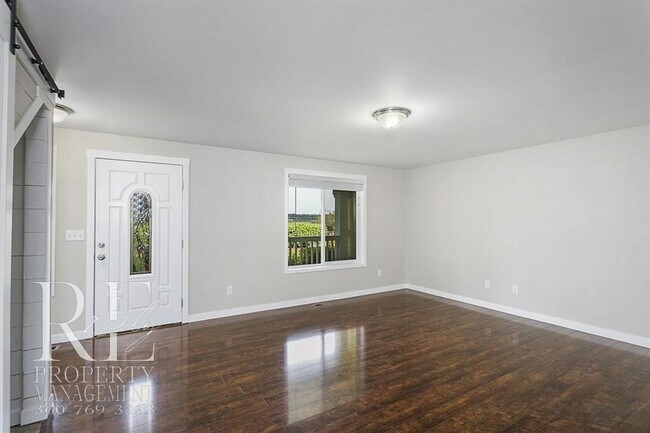 Foto del edificio - Bright View Home in the Heart of Silverdale on a Quiet Dead-End Road