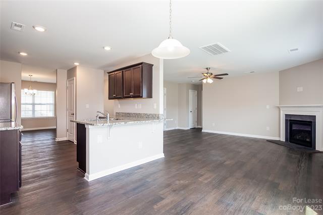 Building Photo - 2718 Waybrook Dr