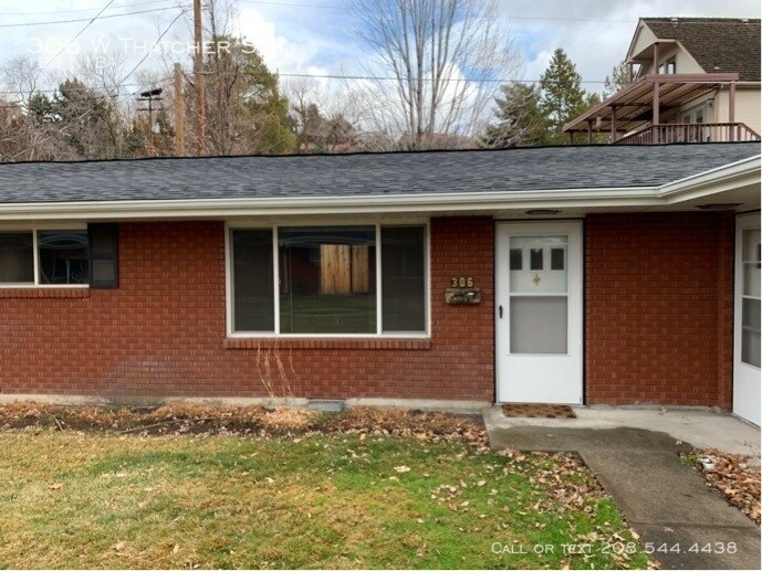 Primary Photo - 306 W Thatcher St