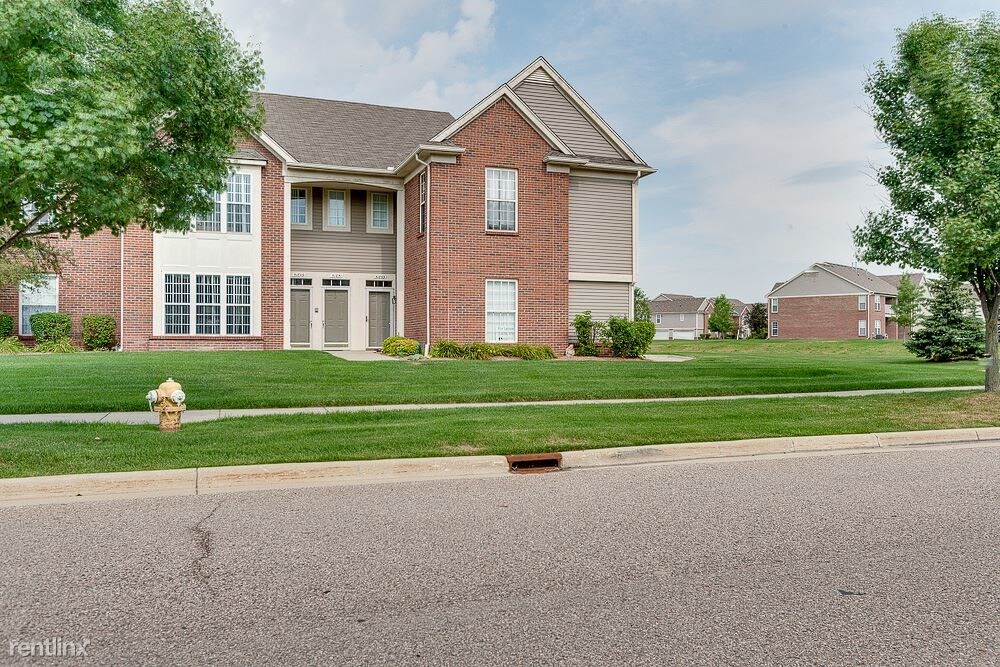 Primary Photo - 51853 Adler Park Dr E
