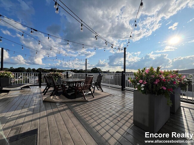 Foto del edificio - 15 Everett St