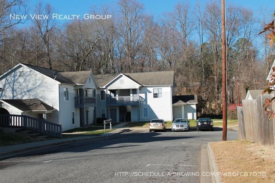 Foto principal - 1234 Saratoga Dr