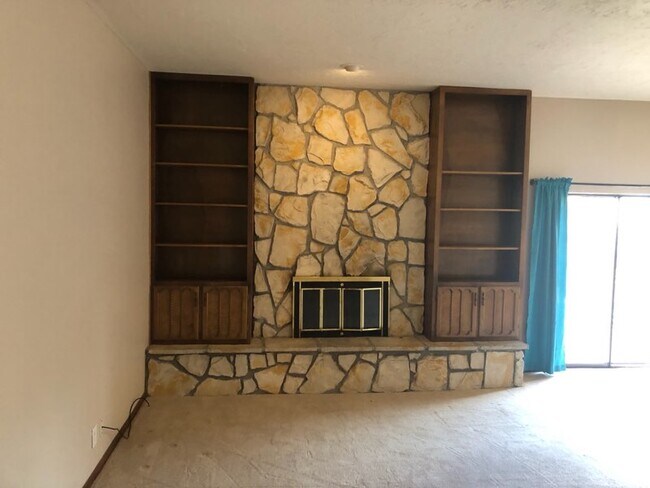 Foto del edificio - 12332 Los Arboles Ave NE