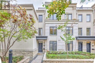 Building Photo - 7-TH17 Oakburn Crescent