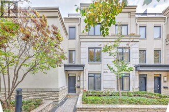 Building Photo - 7-TH17 Oakburn Crescent
