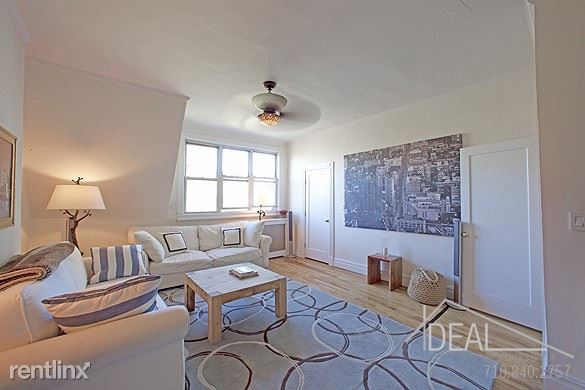 Foto del edificio - 47 Montgomery Pl