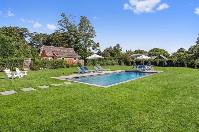 Foto del edificio - 34 Old Field Ln