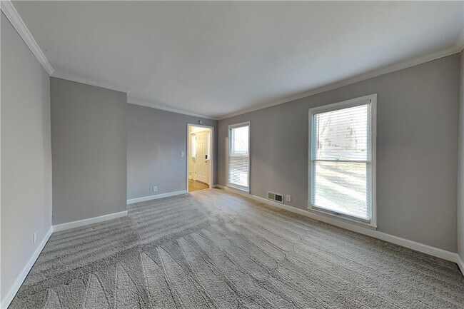 Foto del edificio - 1059 Rockcrest Dr