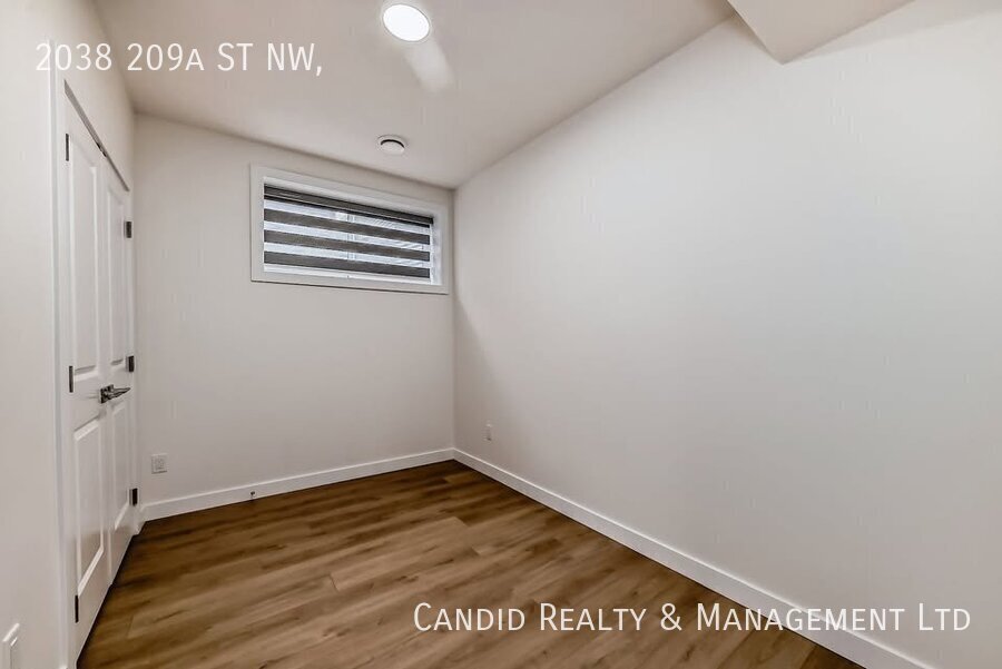 Photo du bâtiment - Brand New two-bedroom basement suite for rent!