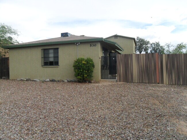 Foto del edificio - 530 E Linden St