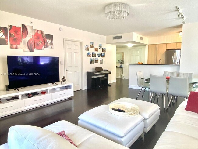 Foto del edificio - 2080 S Ocean Dr