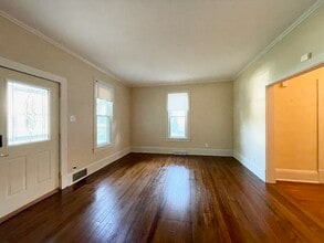 Building Photo - 1415 N D St