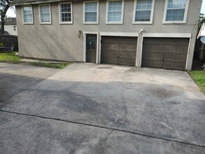 Building Photo - 3425 Southmore Blvd