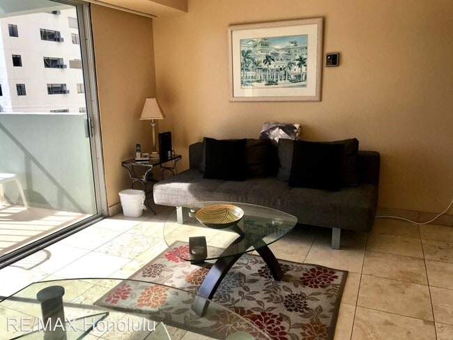 Building Photo - 1 br, 1 bath House - 2440 Kuhio Ave. #1706