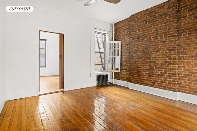 Foto del edificio - 396 8th St