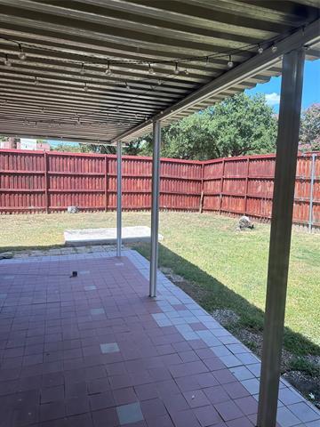 Building Photo - 10955 Middle Knoll Dr