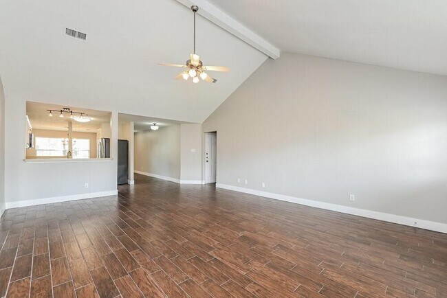 Building Photo - 11811 Lois Ln Dr