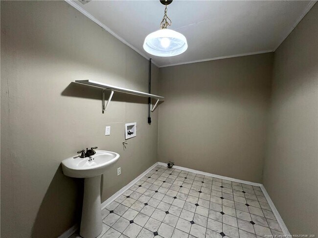 Foto del edificio - 1602 Crescent Dr