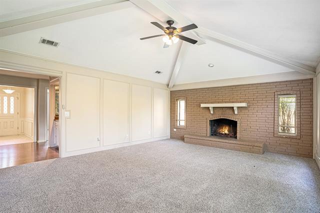 Foto del edificio - 802 Pebblebrook Dr