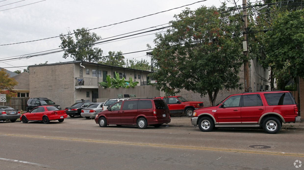 Primary Photo - Dunwest Terrace Apartments