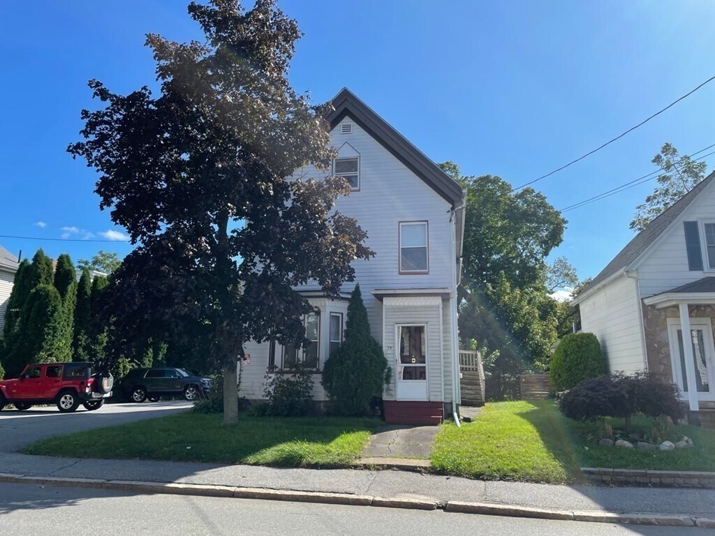Primary Photo - 75 Maple St