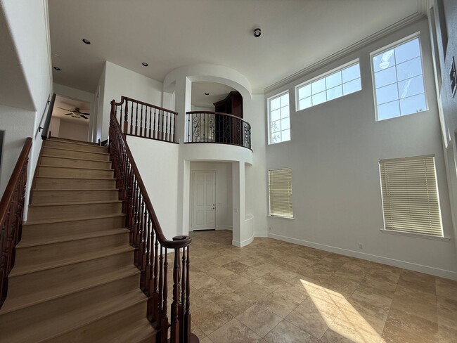 Foto del edificio - Fair Oaks Ranch 5 Bedroom Home in Canyon C...