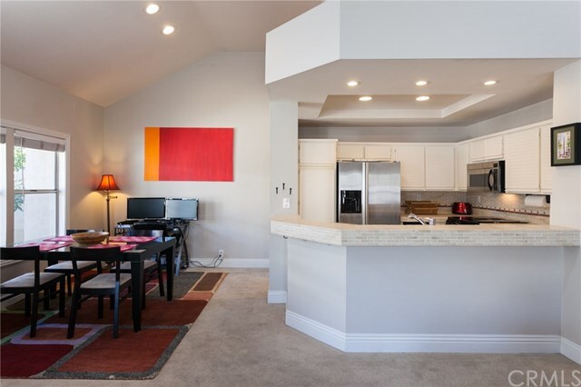 Foto del edificio - 80 Baycrest Ct