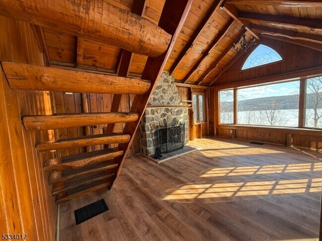 Foto del edificio - 3 Kushaqua Trail N