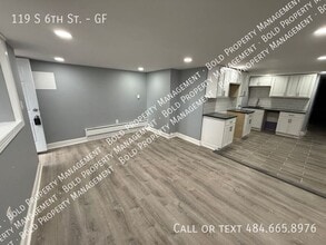 Building Photo - 119 S 6th St