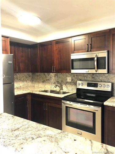 Building Photo - 1701 NE Miami Gardens Dr