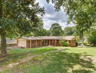 Building Photo - 202 Little John Trail