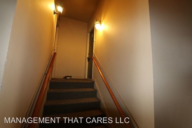 Foto del edificio - 2 br, 1.5 bath House - 5906 Noyes Court #4