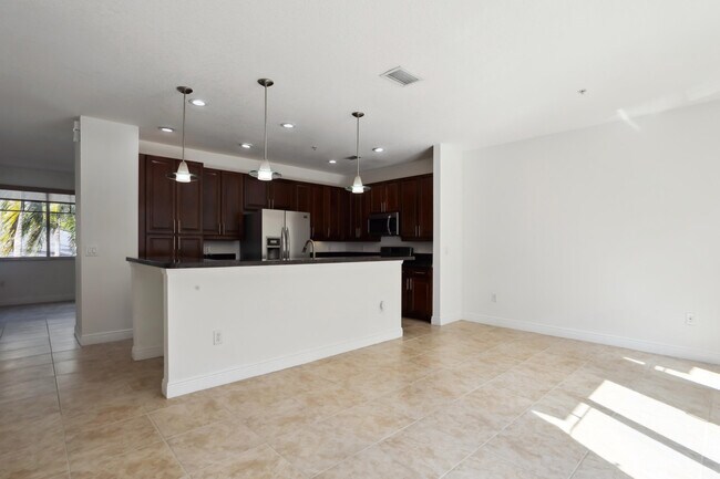 Building Photo - 3655 NW 5th Terrace