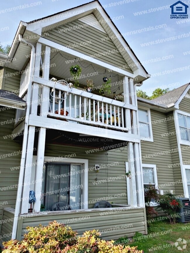 Building Photo - 430 Oriole Dr