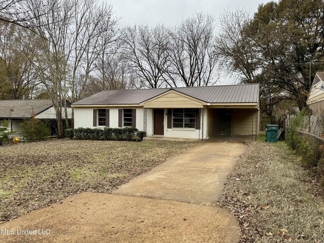 Photo - 8241 Ashbrook Dr House