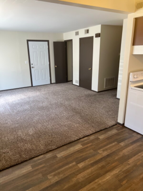 Foto principal - 616 S Mt Carmel St