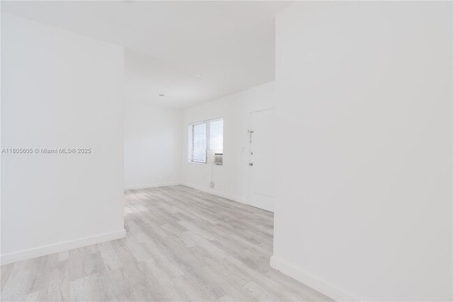 Foto del edificio - 7311 Gary Ave