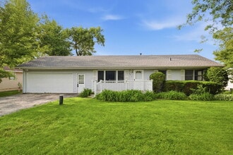 Building Photo - 3015 Jo Ann Dr