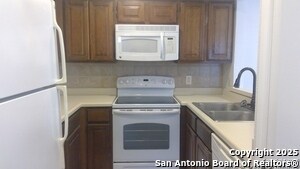 Foto del edificio - 7738 Chambers Rd